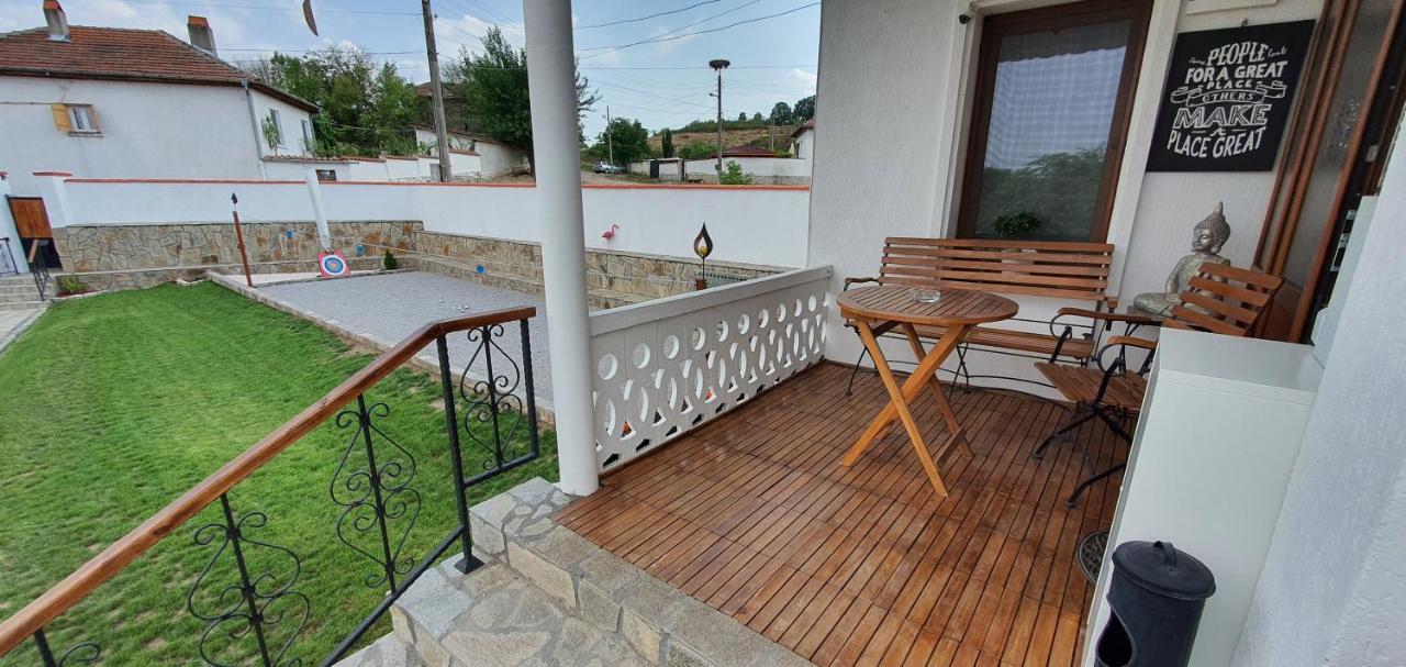 Biser Guest House Eolea מראה חיצוני תמונה